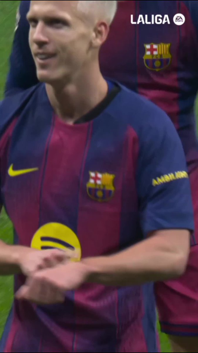 Pour Dani Olmo, c'était l'heure de la frappe en lucarne 😏 #EspanyolBarça