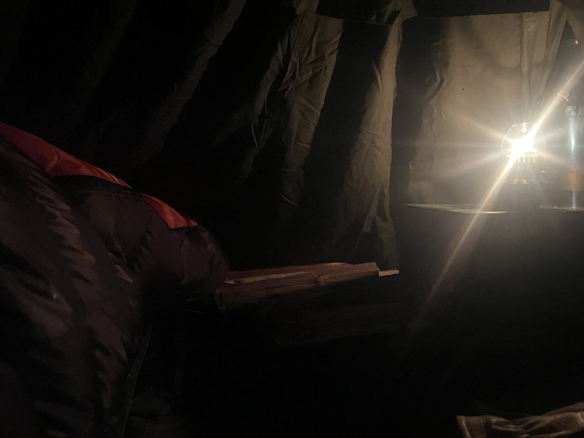 朝晩の冷え込みがなかなか…

今朝はシュラフからなかなか抜け出せませんでした

みの虫の生態模倣

 #キャンプ  #ソロキャンプ  #キャンプの朝  #キャンプ好きと繋がりたい  #nanga