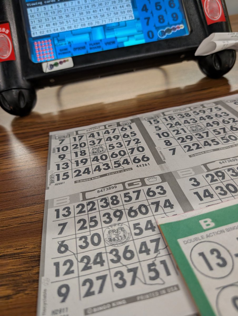 Time to try my luck. First of the year first bingo game #BingoGames  #timewithmom