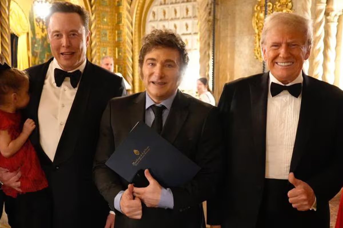 juanif17's tweet image. 📢Creo que NUNCA un grupo de personas hizo llorar tanto a la izquierda como esta triada🔺

Estamos ante un grandisimo momento historico

Hay que disfrutarlo