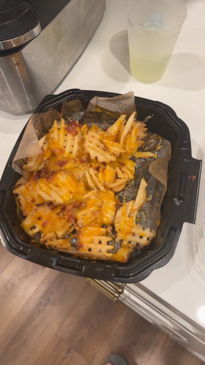 Blake Amrhein tweet media