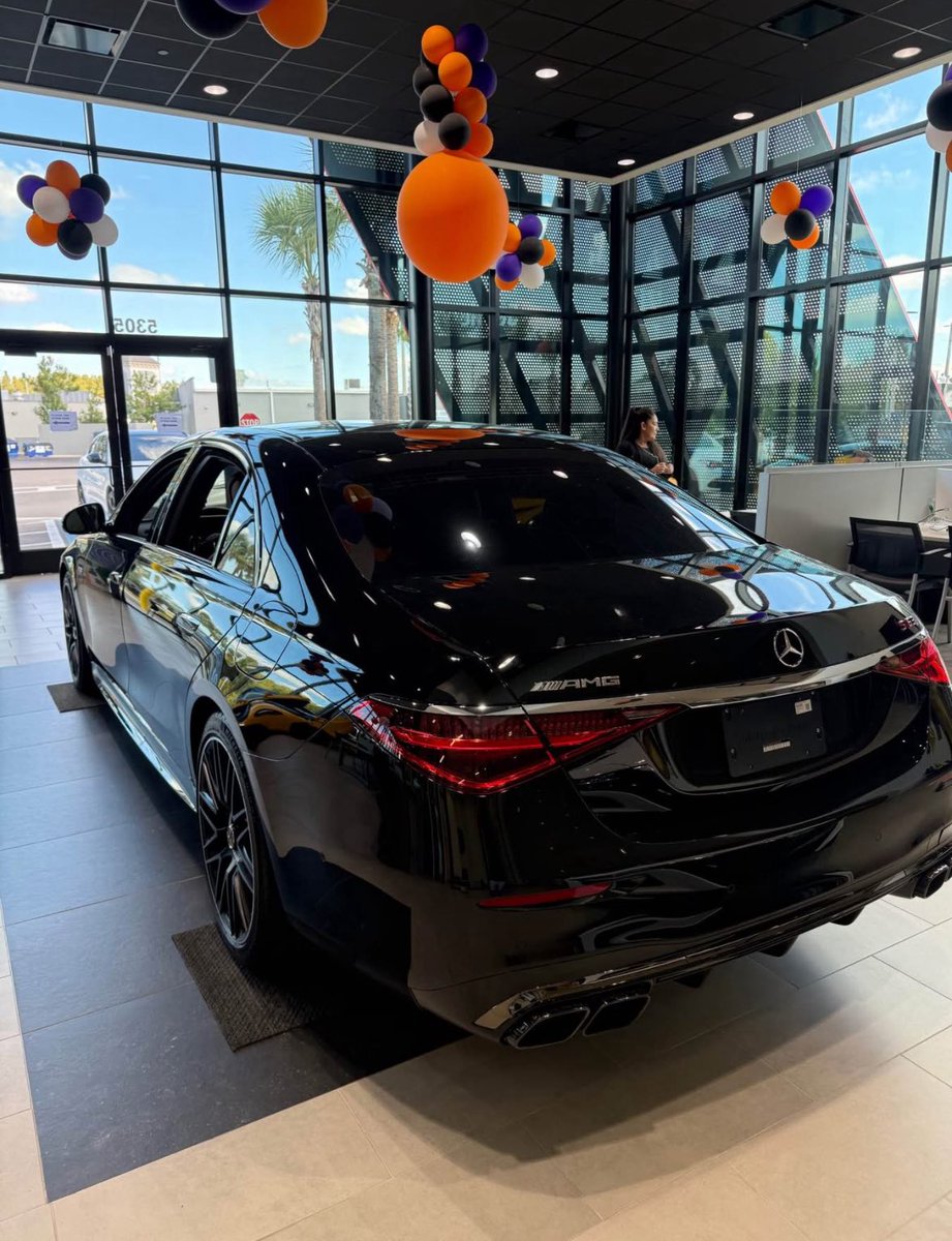 PrototypeVergo's tweet image. Cashed out crypto profits yesterday, and today I’m stepping into a brand-new Mercedes-Benz S63. Still feels unreal, but the grind is definitely paying off. Big shoutout to my coach @TradeWithKori for guiding me every step of the way. Best New Year gift I could’ve asked for 🎆💯