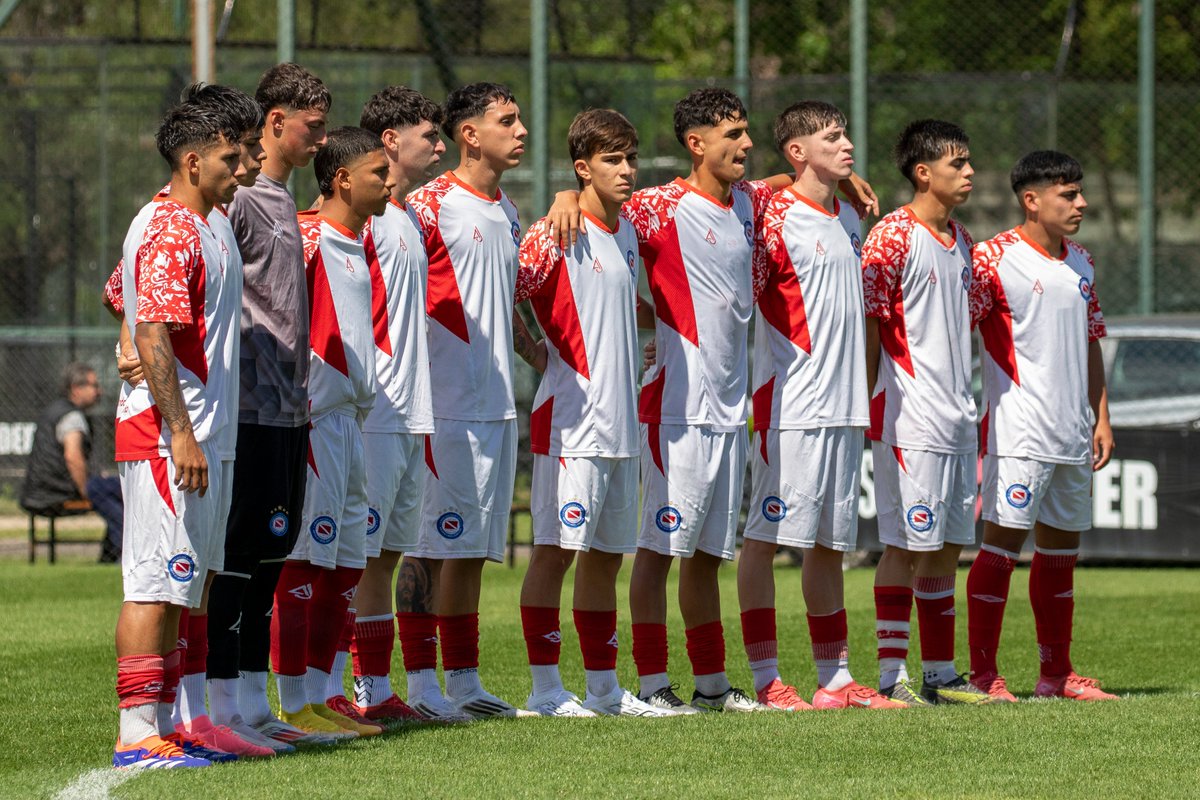 #AAAJ 💪 Año nuevo, sueños renovados.

Vamos todos unidos. Somos #ElSemilleroDelMundo 🌎