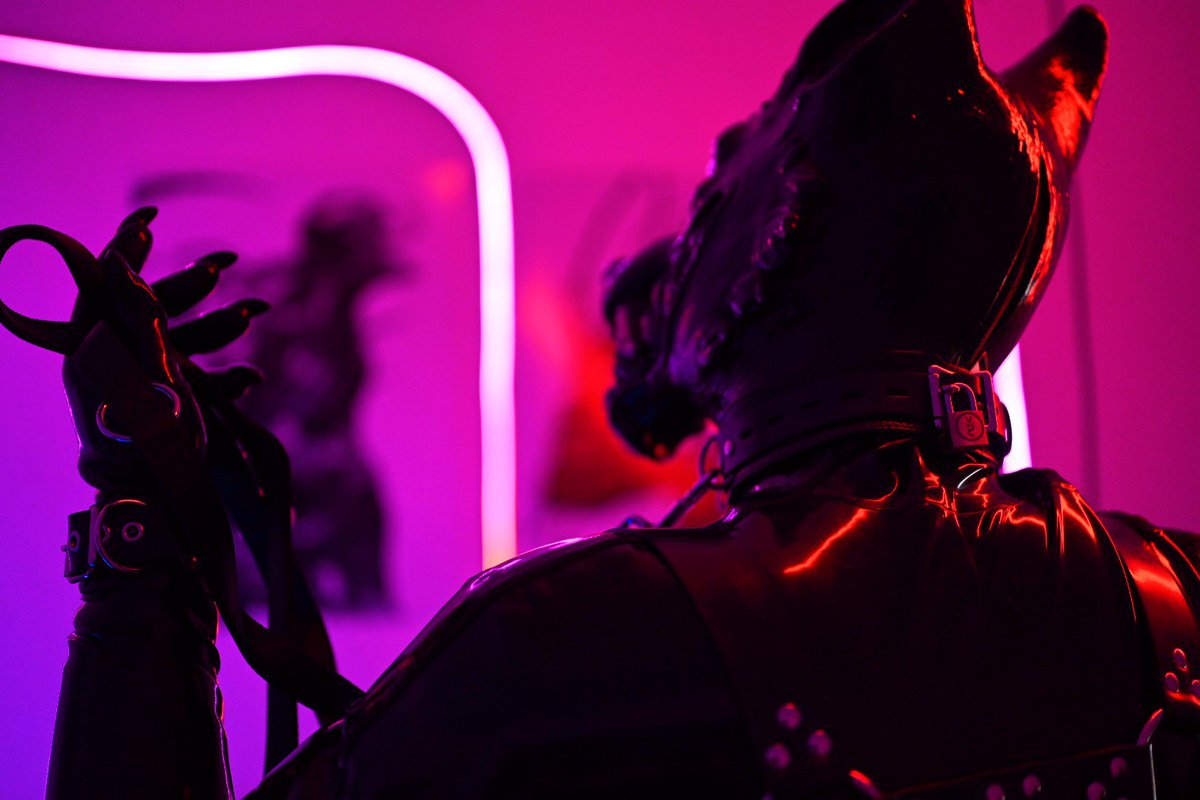 Oh no, I somehow got locked in rubber.

Guess I'll be a shiny werewolf for a while.

Hood by <a href="/SnapJawForge/">SNAP JAW</a> 
📷 by <a href="/MTL2904/">MarrokTheLycan</a>