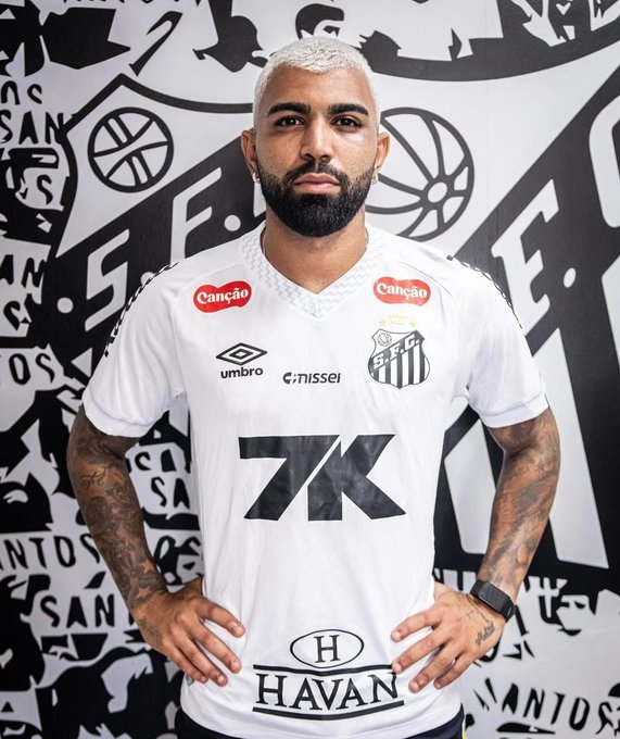 AlefSfc's tweet image. Em nome da torcida Santista que com frequência fala desta demanda, gostaria de iniciar a campanha #CançãoBancoePreto prol do ajuste da logomarca da empresa Canção Alimentos parceira fundamental do Santos FC. O ajuste seria a mudança de vermelho para preto combinando com a…