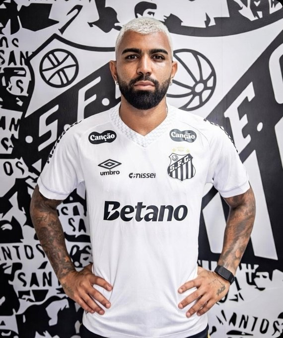 AlefSfc's tweet image. Em nome da torcida Santista que com frequência fala desta demanda, gostaria de iniciar a campanha #CançãoBancoePreto prol do ajuste da logomarca da empresa Canção Alimentos parceira fundamental do Santos FC. O ajuste seria a mudança de vermelho para preto combinando com a…