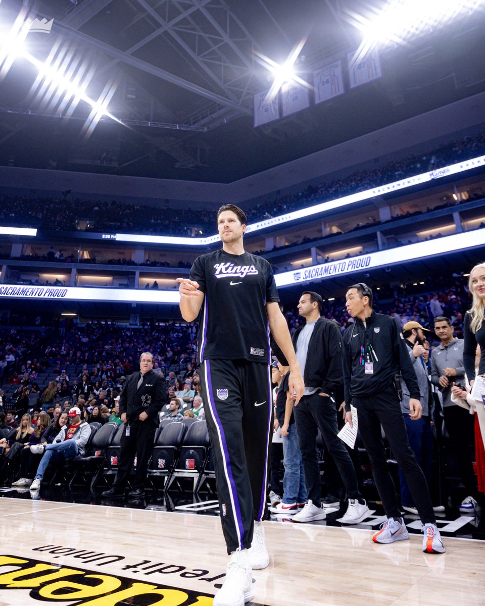 drop a 🏹 to wish Doug McDermott a Happy Birthday! 🥳 🎂