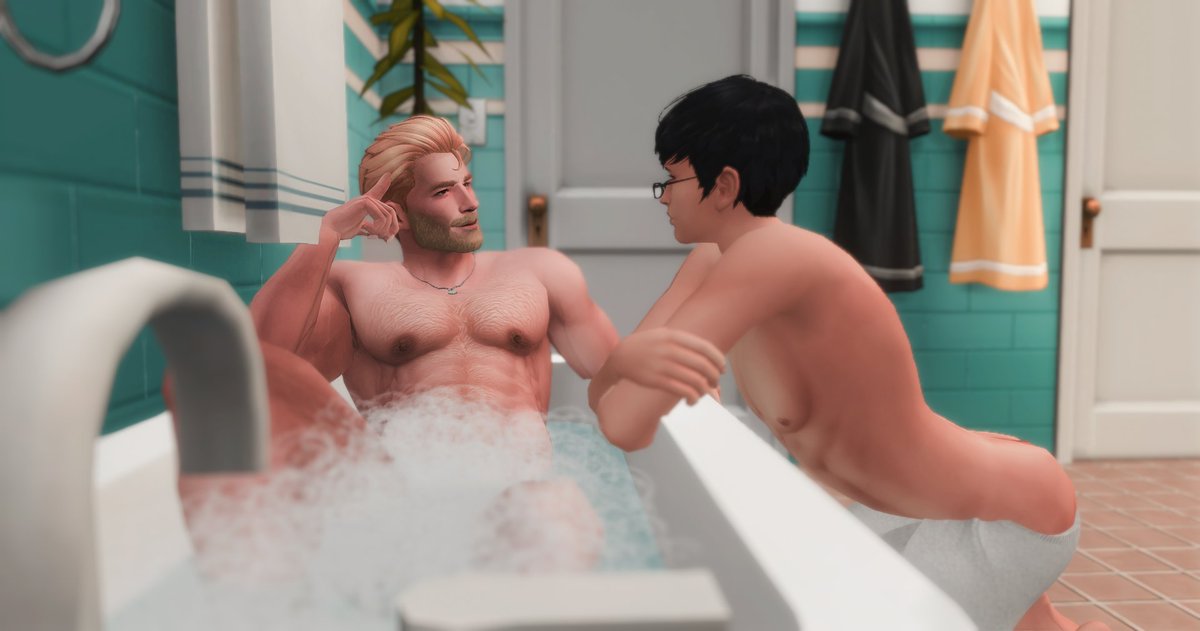 LusSims's tweet photo. #SmileX ended up in the bathtub ♥ https://t.co/DCErhwogjk
