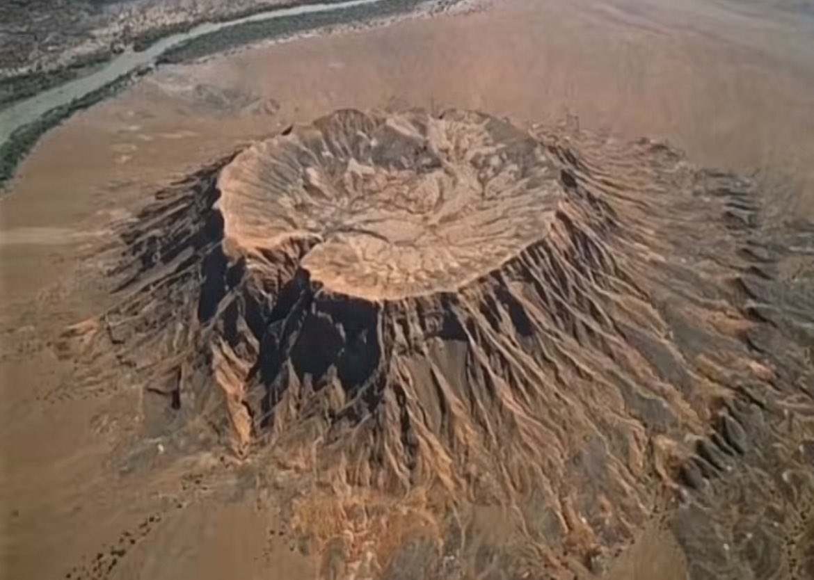 Waken Minds 𓂀 tweet media