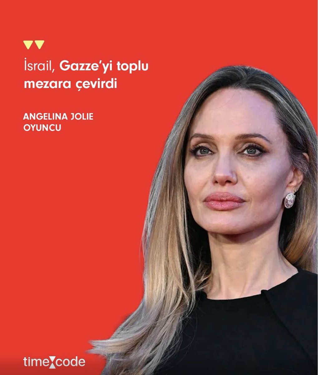 MuhsinAlp15's tweet photo. Angelina Jolie, 2 Ocak günü, Filistin halkıyla dayanışma göstermek amacıyla Gazze giriş noktası olan Refah sınır kapısını ziyaret etti📌🇵🇸
İsrail; Gazze'yi, Filistinliler ve onlara yardım edenler için bir toplu mezar haline getirdi.
#TimeCode #AngelinaJolie #gazze #filistin https://t.co/KD27BSru4a
