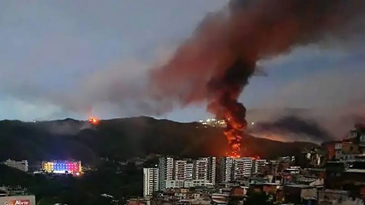 El Movimiento Antorchista Nacional condena el ataque armado protagonizado por un comando de los Estados Unidos contra Venezuela y la detención ilegal  del presidente Nicolás Maduro y su esposa ocurridas durante la madrugada del 3 de enero del presente año.
#AméricaLatinaLibre