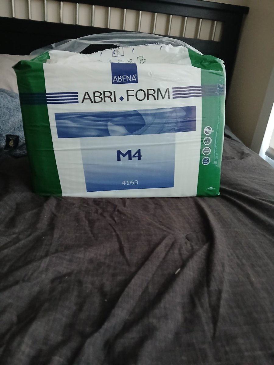 Got some new diapers to add to my stash.
It keeps getting bigger the more diapers come and I love it!! 

#abdl #diaper