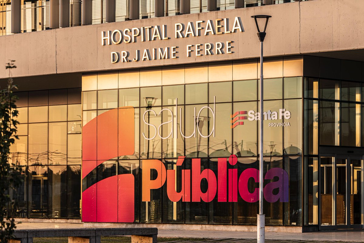 🤍 En las primeras horas de este sábado se realizó la primera ablación de órganos en el nuevo Hospital Regional Dr. Jaime Ferré. Un procedimiento de alta complejidad que consolida su operatividad y brindó una nueva oportunidad de vida a tres personas.
🔗 santafe.gob.ar/noticias/notic…