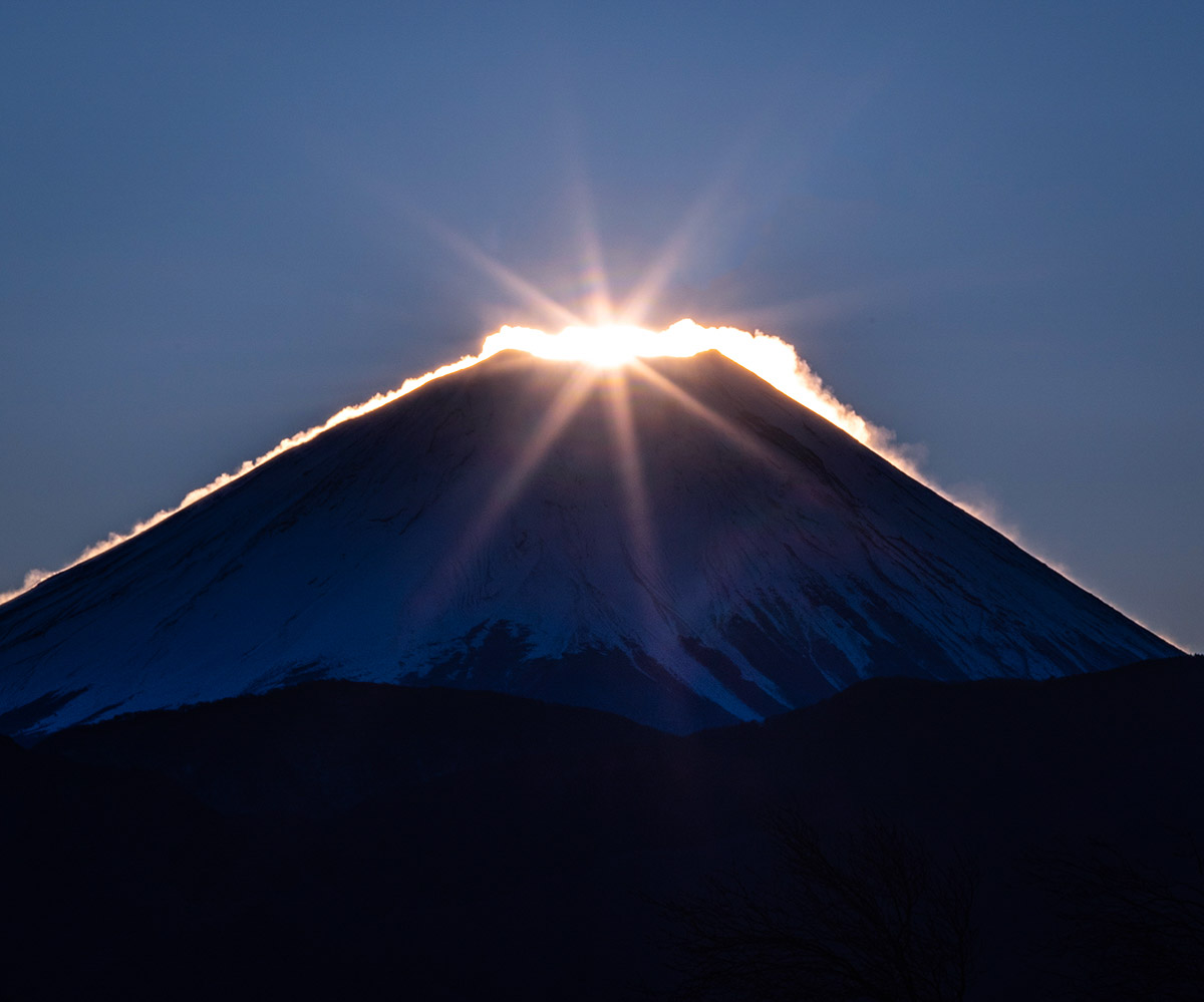 山頂輝く 富士川町で昨日撮影 #富士山 #ダイヤモンド富士 #mtfuji