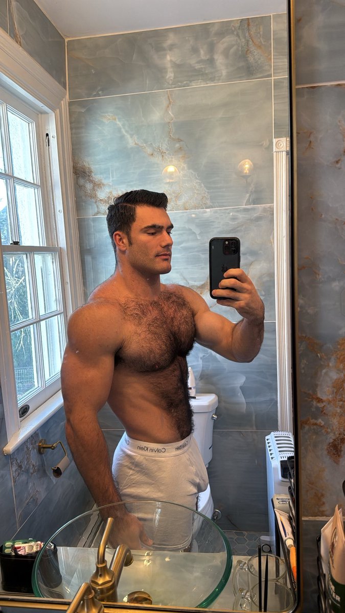 Nasty_Student's tweet image. Quick Selfie