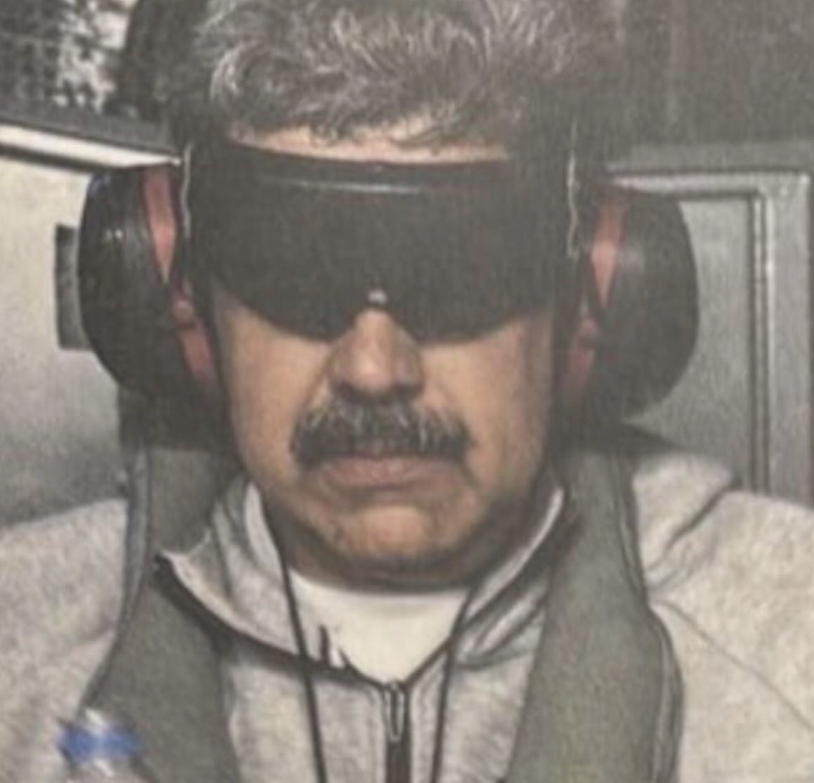 Lad0n's tweet image. 