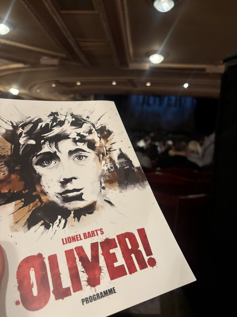 Notes From Row H 🎭 tweet media