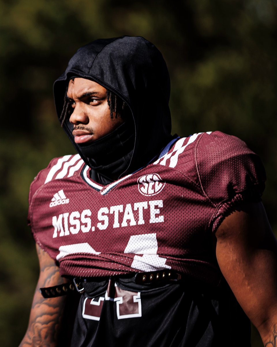 BallCoachHP's tweet image. C/o 27, 28 &amp;amp; 29! If You Are Interested In Being Recruited By Mississippi State University ( @HailStateFB ) Please COMMENT film, RETWEET &amp;amp; DM us @BallCoachHP