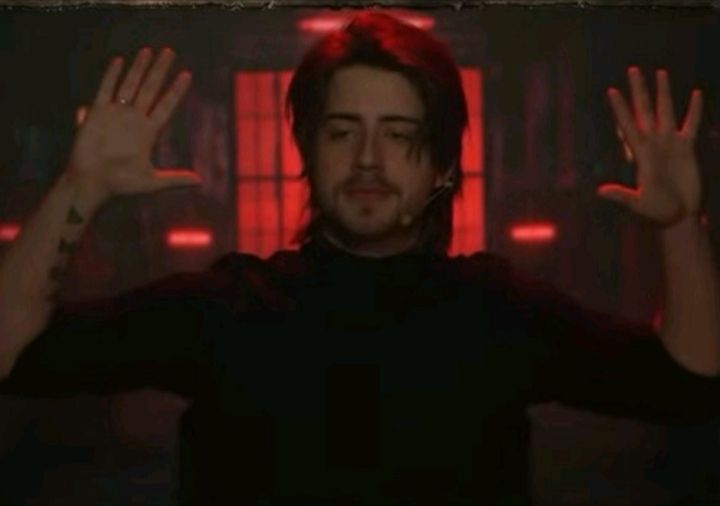 acabei o 4° ep de osnf e é um dos melhores episodiso de aop indeed.