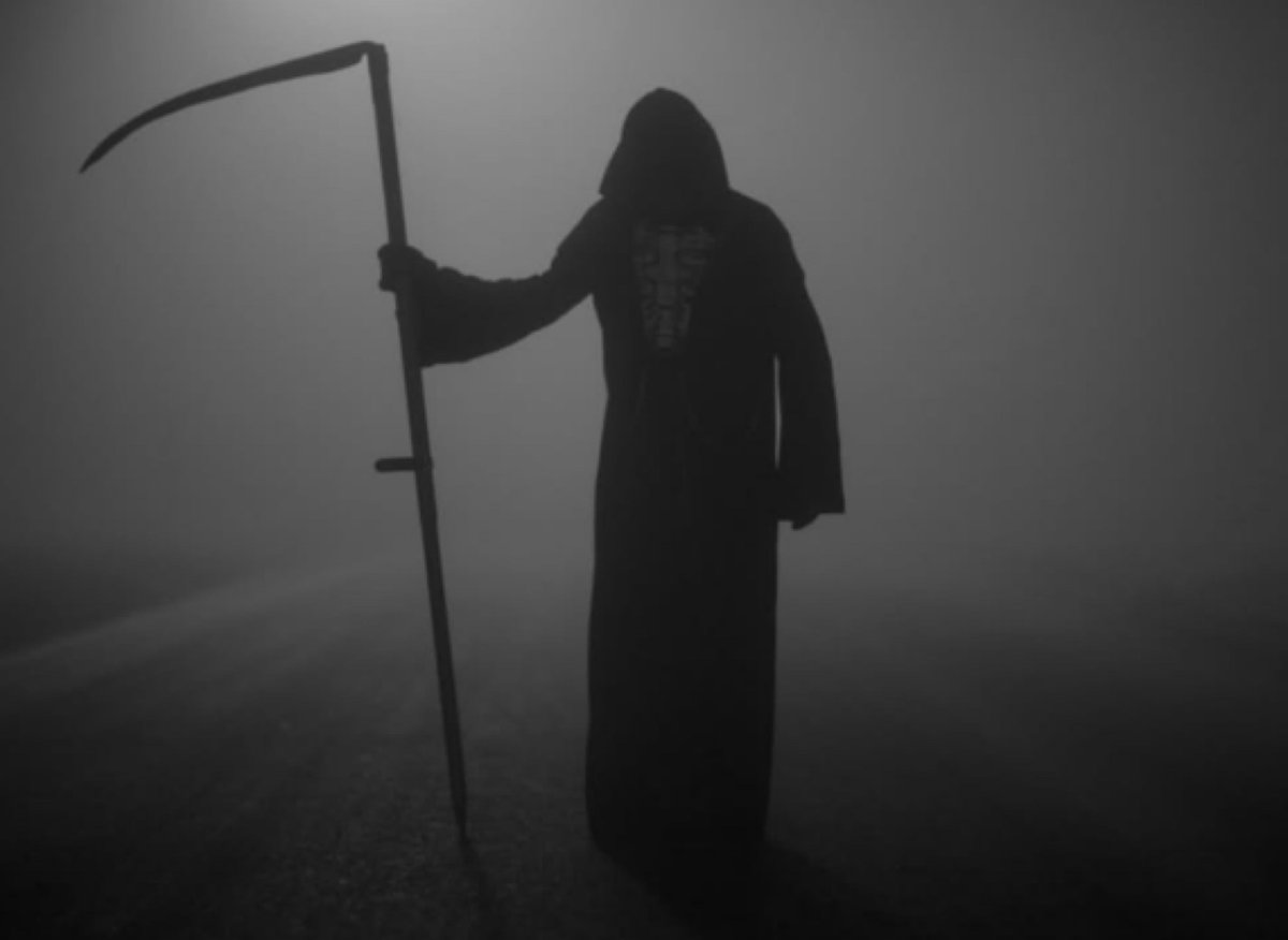 9GAG's tweet image. “The right person will come one day”
The right person for me: