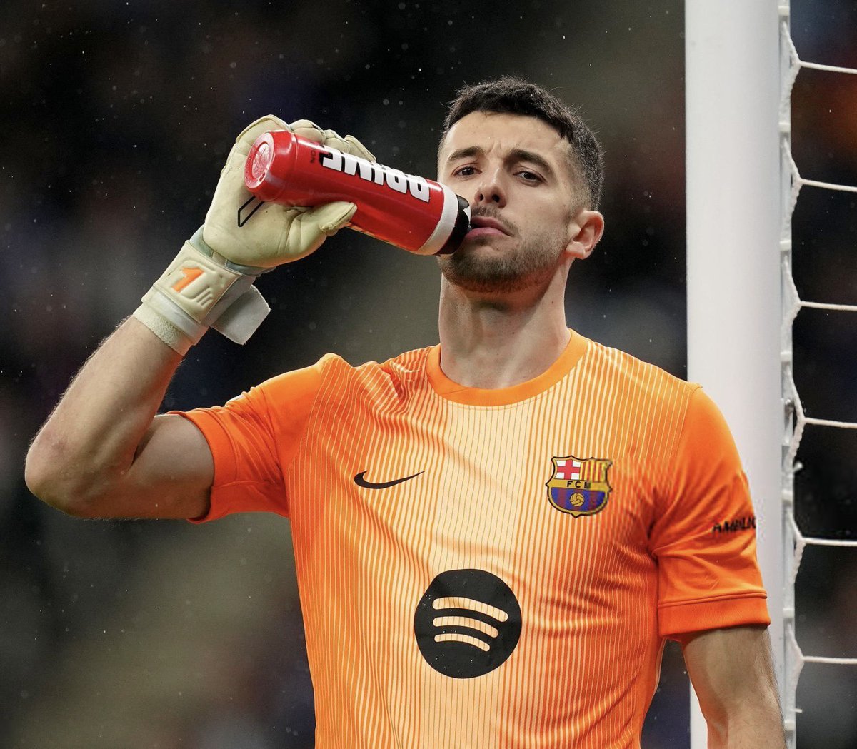 … pero De la Fuente no le quiere.