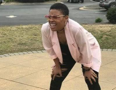 Todos tratando de ver a Maduro y Cilia bajar del avión.