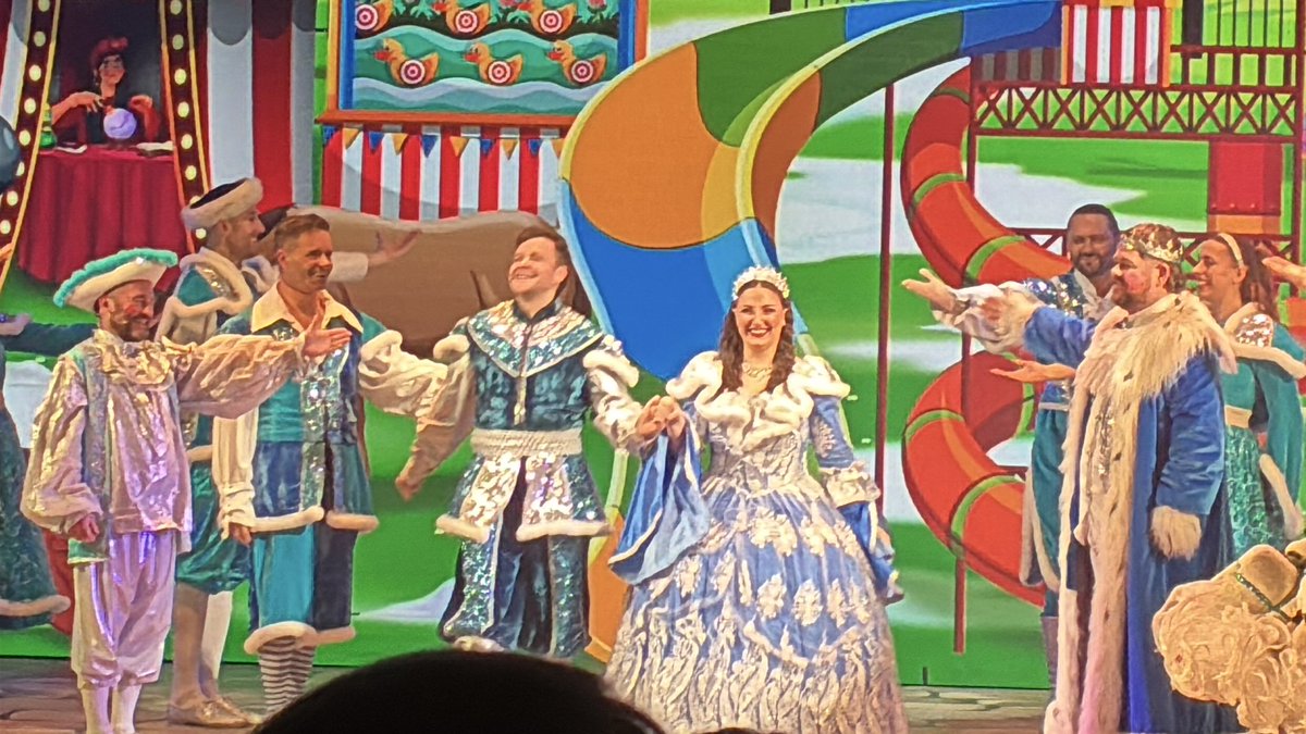 Wee_Westie29's tweet photo. Great night at @GlasgowPavilion with @ScottishSiren13 to see Jock and the Beanstalk starring @gradowrestling @GlasgowJester @stephen_purdon @liamdolan and Jen Neil 🧡 https://t.co/zf11lCgpeQ