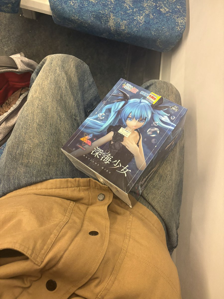 zoos (@0zoos) on Twitter photo 