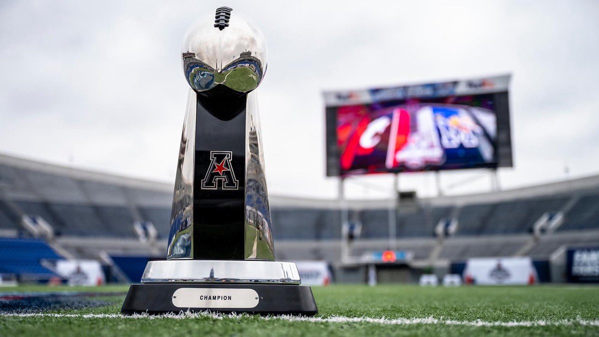 DarrienStarling's tweet image. One January portal window simplifies everything.

Roster decisions happen once a year.

Spring will be more developmental, not defensive.

Fans/donors can buy-in to their teams earlier in the year.

It limits player movement but the tradeoff is roster stability. I’m good with it.