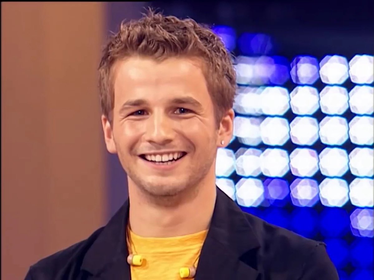 NewsReactLive's tweet photo. Jeremy Amelin ça reste le pain originel. #StarAcademyLeLive #StarAcademy https://t.co/ExLtP4nP8F