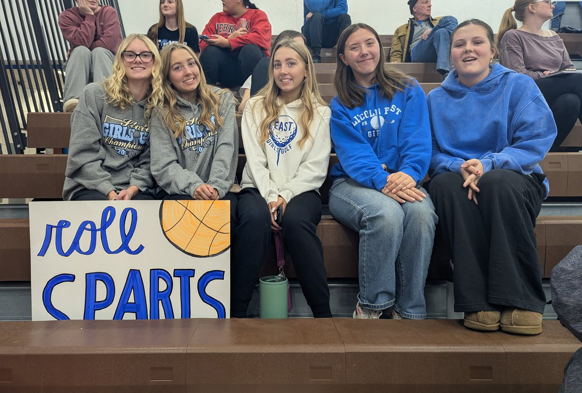 LincolnEastGirlsGolf tweet media