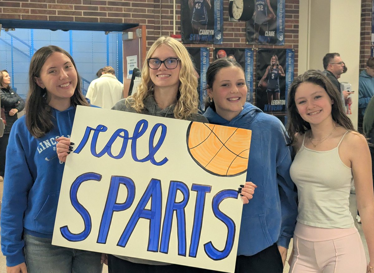 LincolnEastGirlsGolf tweet media