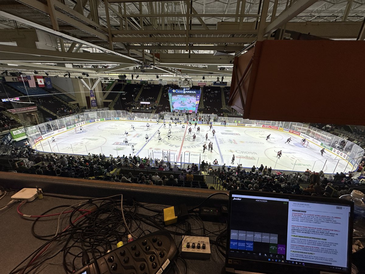 RobLippolis's tweet image. The @ECHLThunder are going for five wins in a row tonight!

On air: 5:45 p.m. 
Puck drop: 6:00 p.m. 

🆚: Maine Mariners
📻: @HITS959WCQL  
🎧: bit.ly/ADKThunderRadio
🖥️: flosports.link/39NEUD6