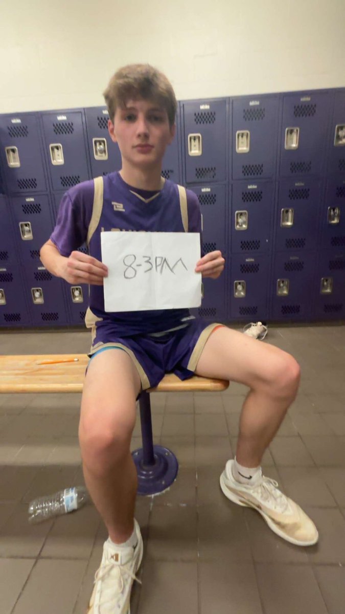 (#1 Pride Paw Receiver) Louisville Barstool tweet media