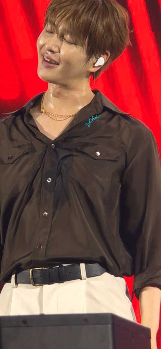mylchris_'s tweet photo. The versatility of this man #ONEW #김청하 #청하 #MyDSF #DSFNights #DFCM https://t.co/wO4UHontP9