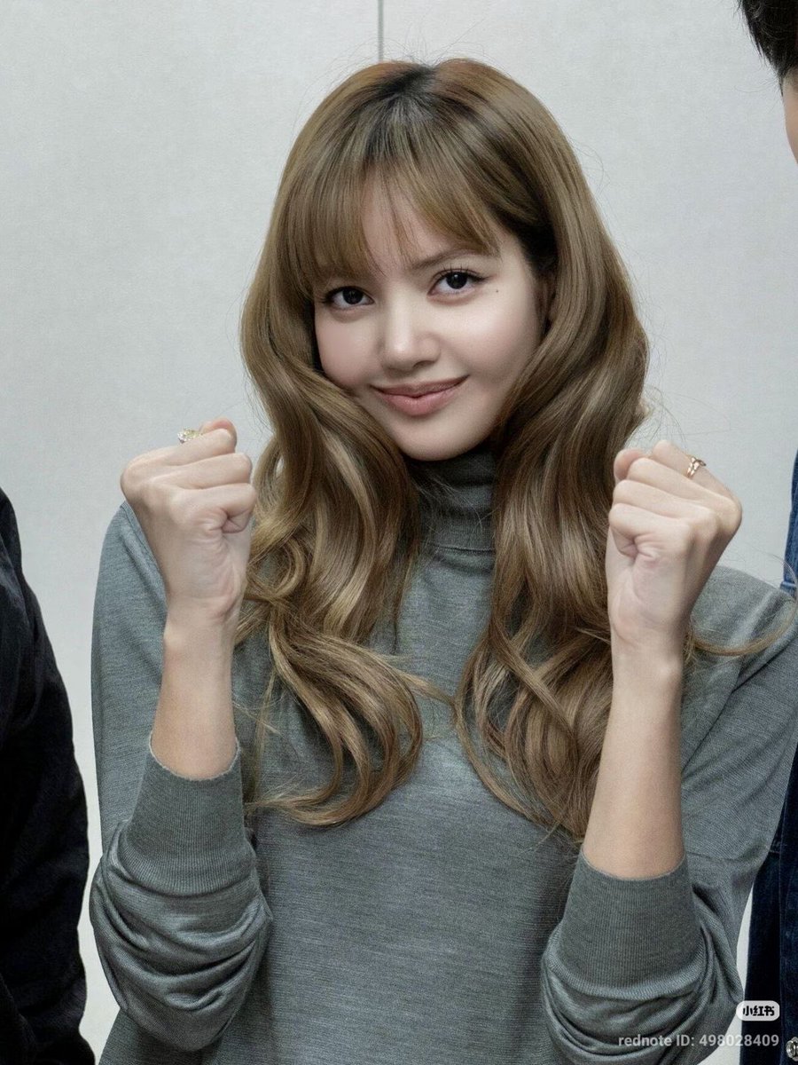wokeupfutw's tweet photo. actress                                                singer https://t.co/dQ2M9kerME