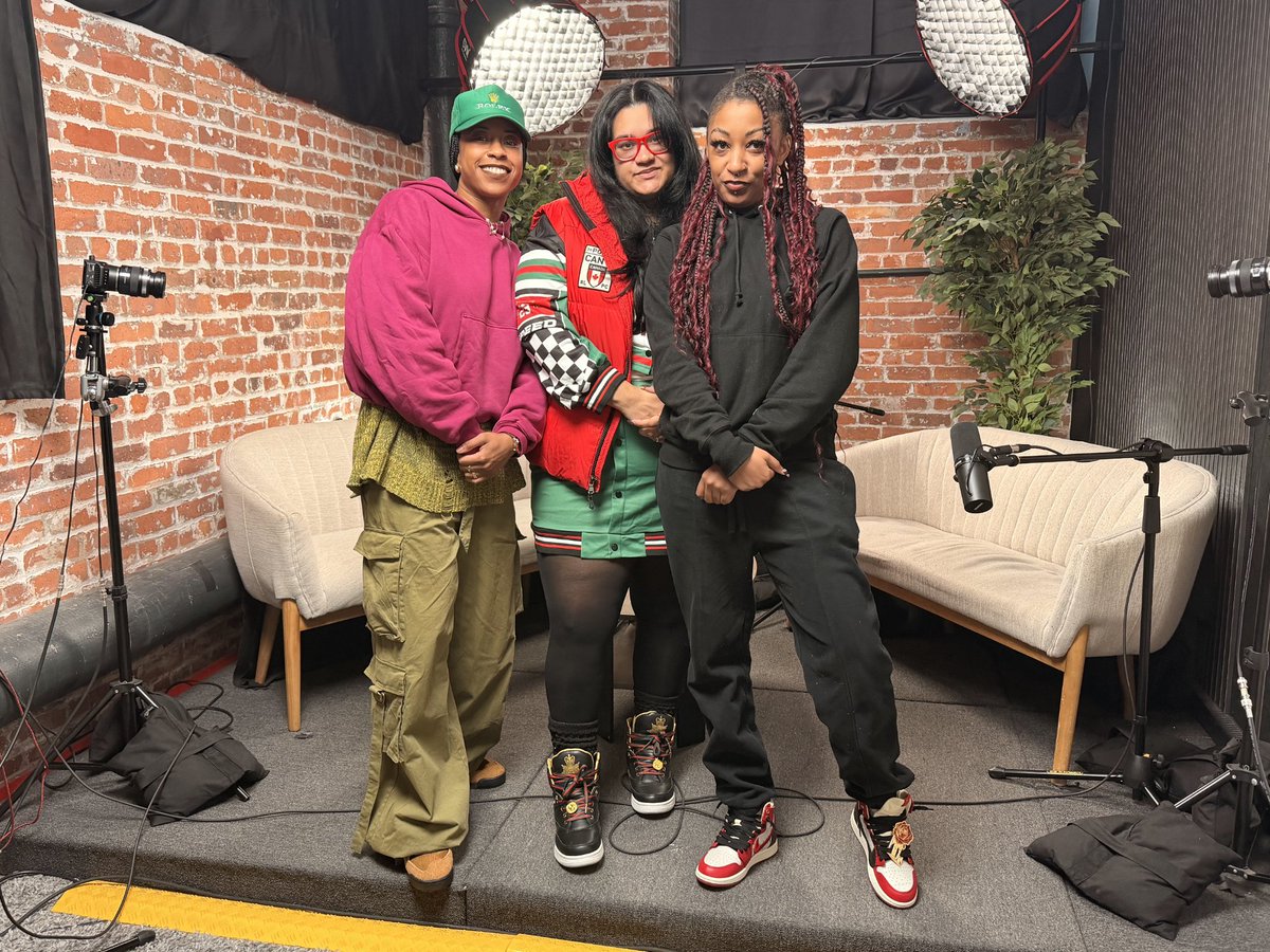 Throughourlens is back 🥹🖤 with our first guest. MUVA !! You're not gonna wanna miss this ‼️ <a href="/KixieJixie/">KixieJixie</a> 
<a href="/NotYourAvgJane_/">A.Simone</a>