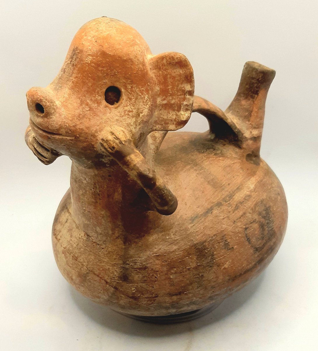 ぺッカリー/かなりアブナイかわいさのヘソイノシシ土偶