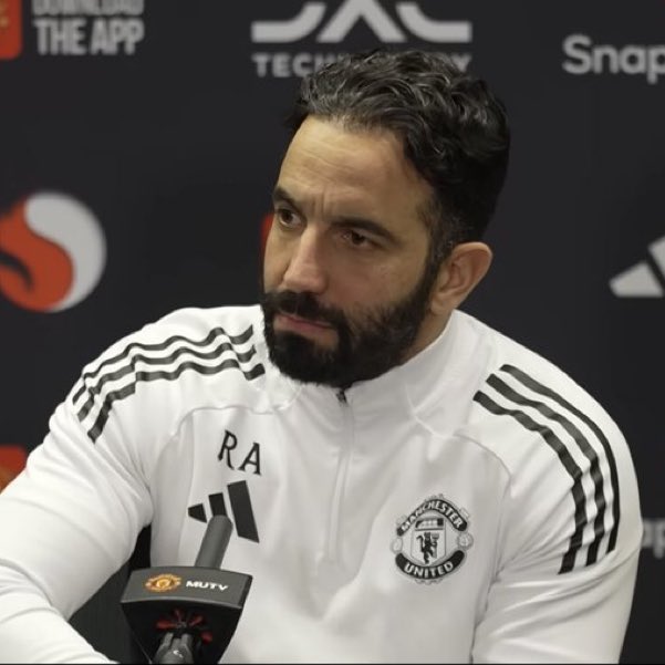 MartienBall's tweet image. 🚨🎙️ | Ruben Amorim on criticism from fans:

“I understand the team BETTER than anyone.

“I know, when I look at the pitch I can see which player is tired, which player is struggling and I just try to protect the team.

“Sometimes, it's hard for the fans to understand.”