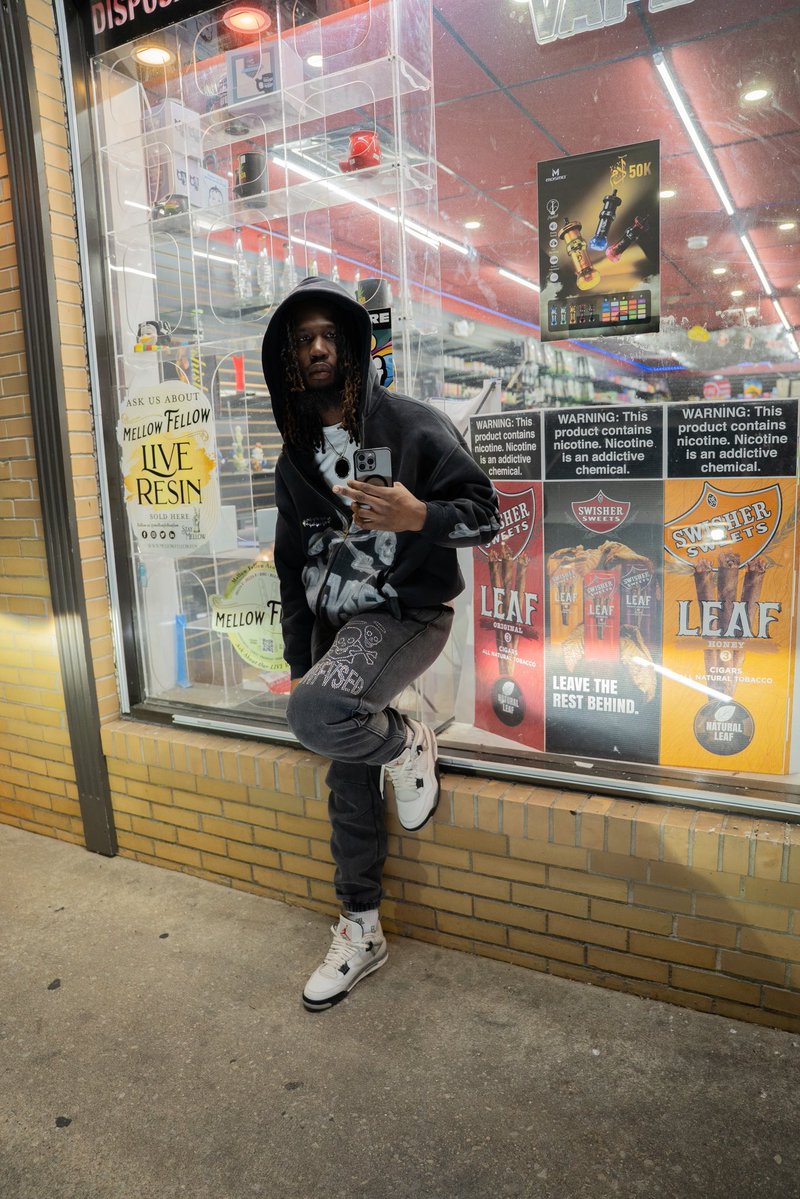 Aust65st's tweet image. 