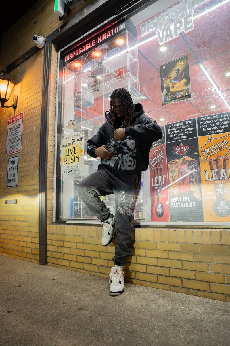 Aust65st's tweet image. 