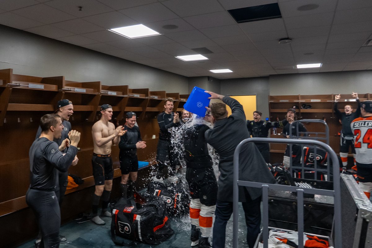 x - Philadelphia Flyers tweet media