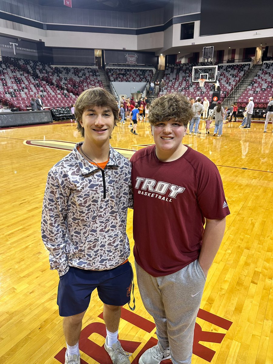 Courtney Oliver tweet media