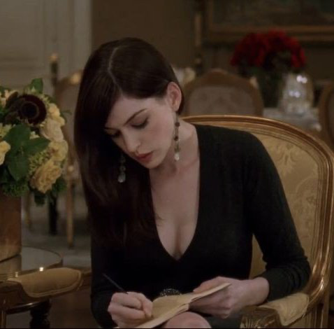 anne hathaway in the devil wears prada (2006)