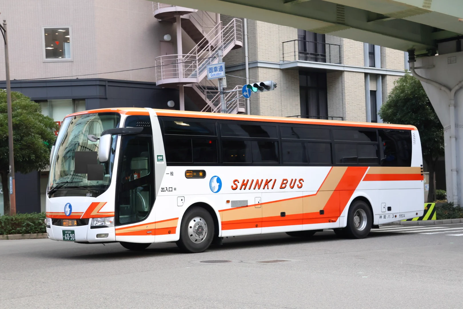 なべっち交通 写真車庫 on X: 