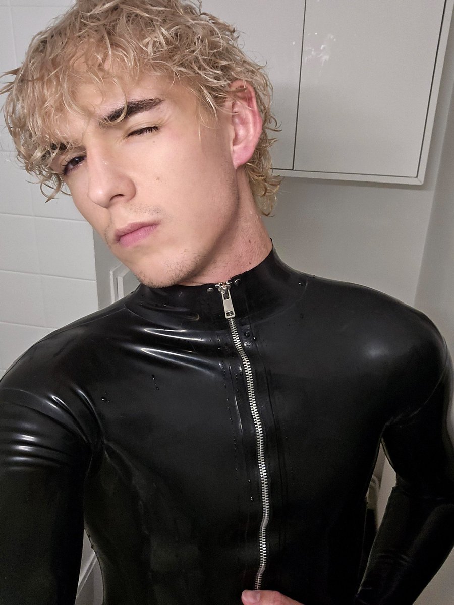 Matthew_0w0's tweet image. Happy new year 2016 guyz
Stay tuned for the upcoming projects !