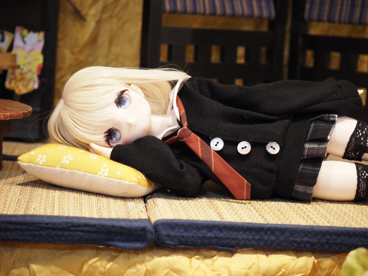 おはようございます☀
長ったお休みも今日で最後
ほぼ毎日こんな姿だった気がしますw
「パパ〜お餅焼いて〜」

明日からの仕事の準備でこれからワークマン行かねば
#おはドル