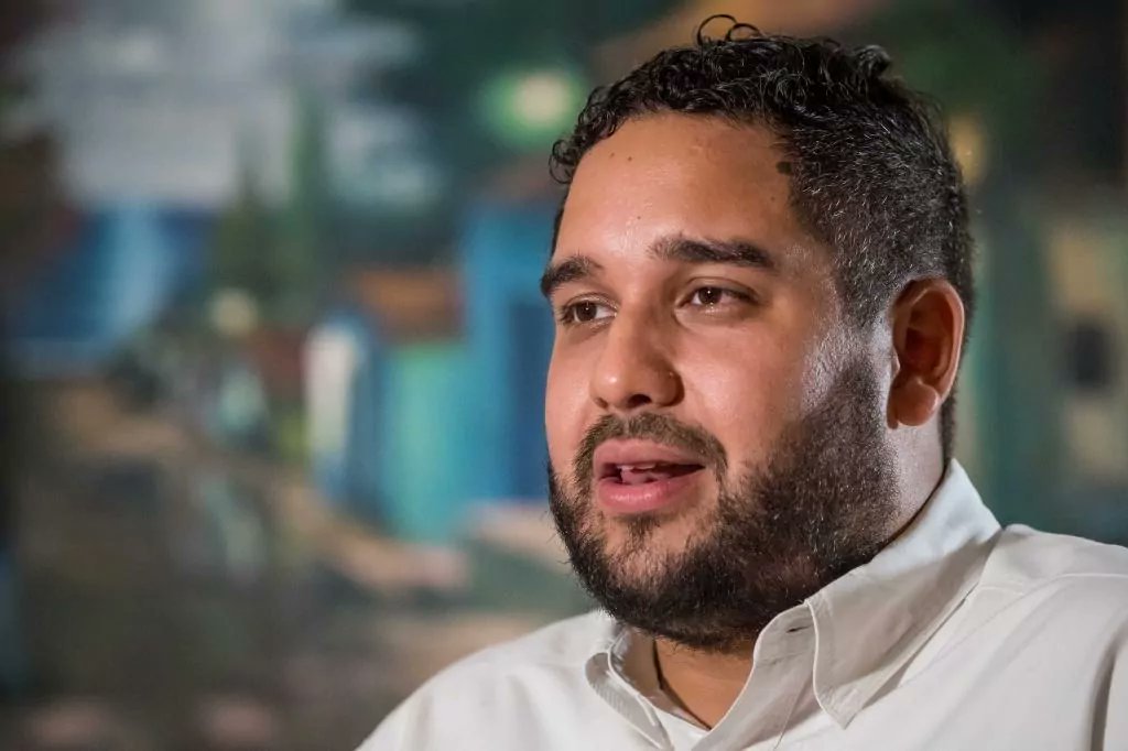 Por cierto, donde estará escondido esa joyita, se salvó porque no estaba con su padre el tirano colombiano. Quedó desamparado y solo cómo cementerio a las tres de la madrugada... Seguro anda buscando la forma de huir para salvar el pellejo, ese también es parte de los criminales.