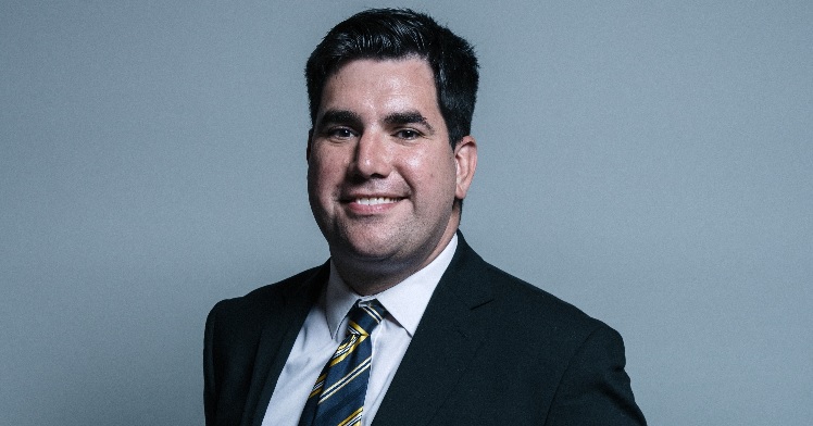 Suffragent_'s tweet image. Labour MP @RichardBurgon has posted FOUR TIMES objecting to Maduro's arrest in Venezuela.

But he's silent on the sexual assault of two girls by illegal migrants in his Leeds constituency on NYE. 🇬🇧