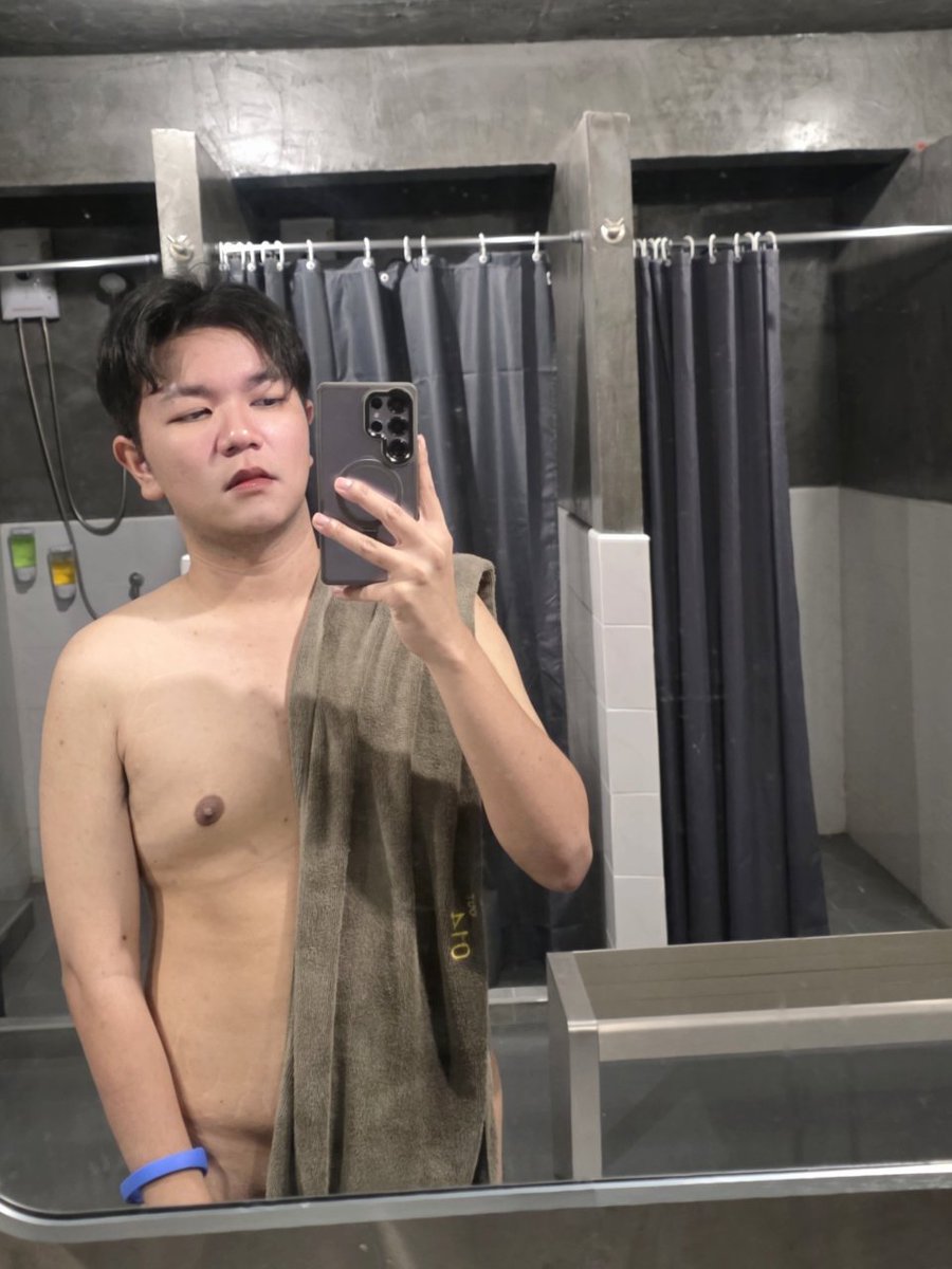 เปิดรูให้กระแทกต้อนรับปีใหม่ 2569 จัดไป 9 ไม้ ถือเป็นมงคล 🤪😜 ใครเสียบไม่เข้าขออภัยนะครับ 🙏

📍 ลานประลอง <a href="/chilloutbangkok/">CHILL OUT BANGKOK</a> 

#ซาวน่าเกย์ #ลาดพร้าวนัดเย็ด #เอ้าดอร์โชว์ควย #ทาสควย